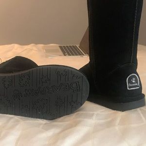 Bearpaw boots, lightly worn